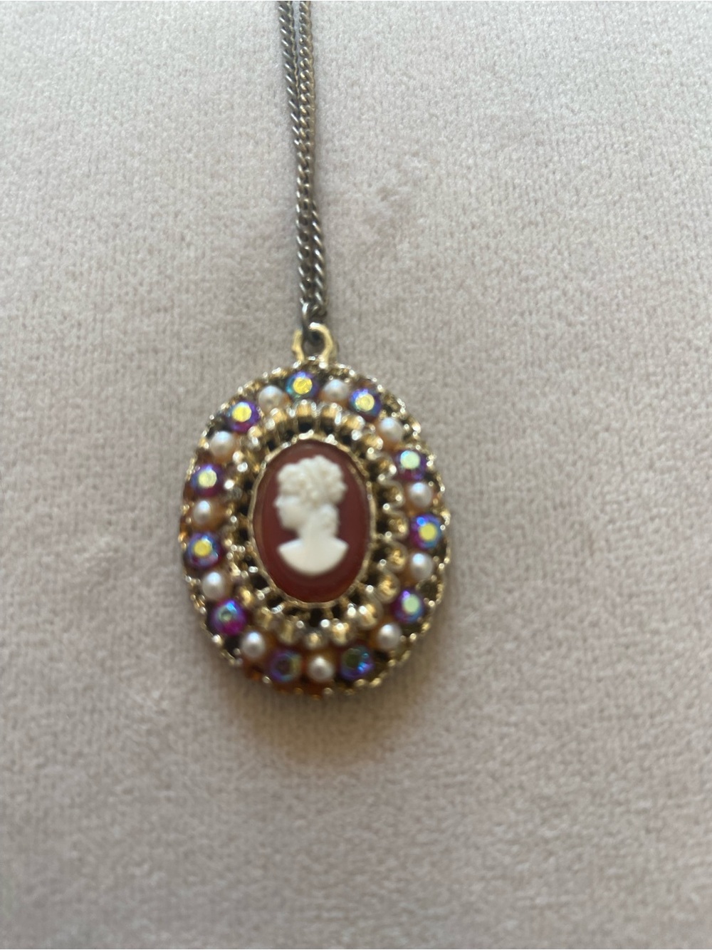 Source Unknown Gold Cameo Necklace with Brown and Pearl Accents